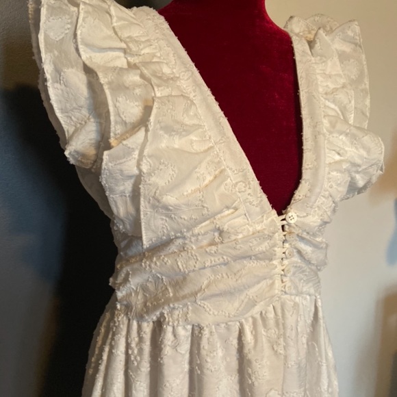 White maxi dress - Picture 6 of 8